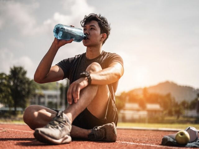 تست تعریق؛ چقدر آب بعد ورزش لازم دارید؟