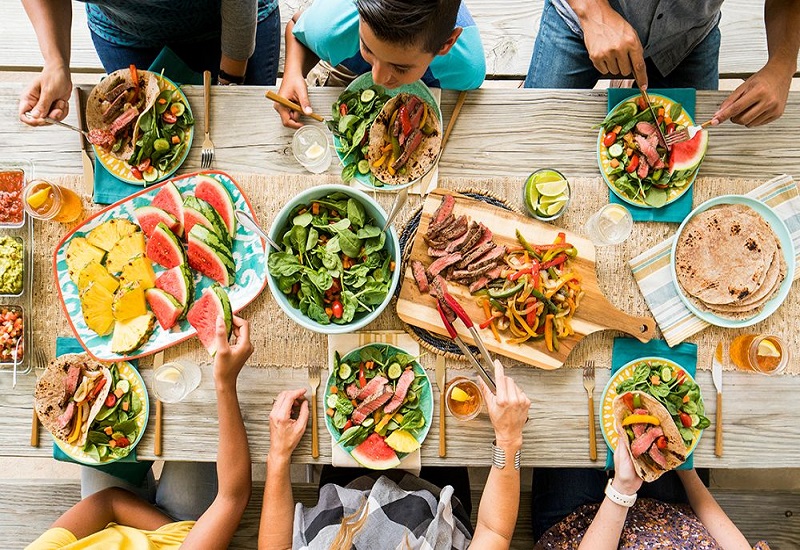 بهترین غذاهای سبک برای تابستان
