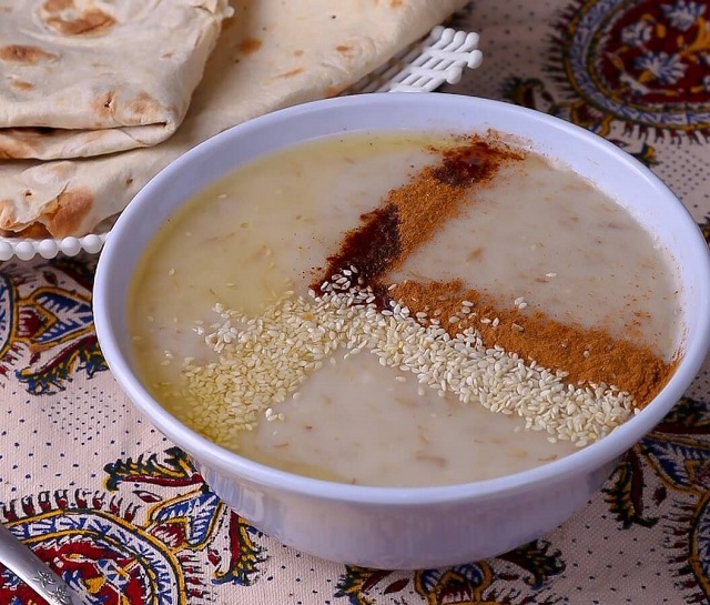 ایده‌های ساده برای تزیین حلیم مجلسی؛ دارچین، شکر و کنجد