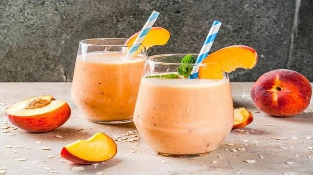 میلک ‌شیک هلو؛ نوشیدنی سریع با هلو