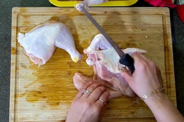آموزش گام ‌به‌ گام جدا کردن سینه از استخوان