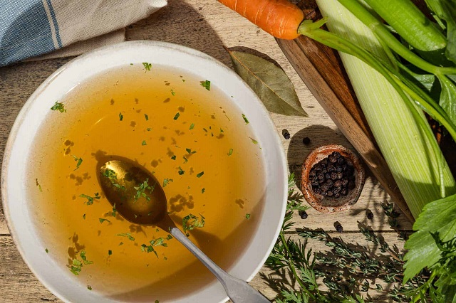 چگونه شوری غذا را هنگام استفاده از عصاره کنترل کنیم؟