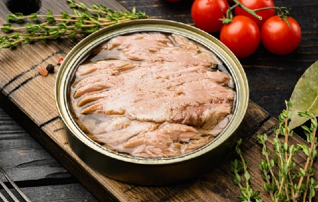 راهنمای انتخاب کنسرو تن ماهی بر اساس ذائقه و کاربرد در رژیم غذایی