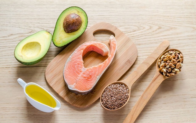 چربی غیراشباع چیست و چرا برای قلب مفید است؟
