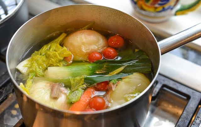 چگونه از عصاره سبزیجات در غذا استفاده کنیم؟