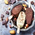 طرز تهیه بستنی مگنوم خانگی شکلاتی و مغزدار بدون قالب مخصوص