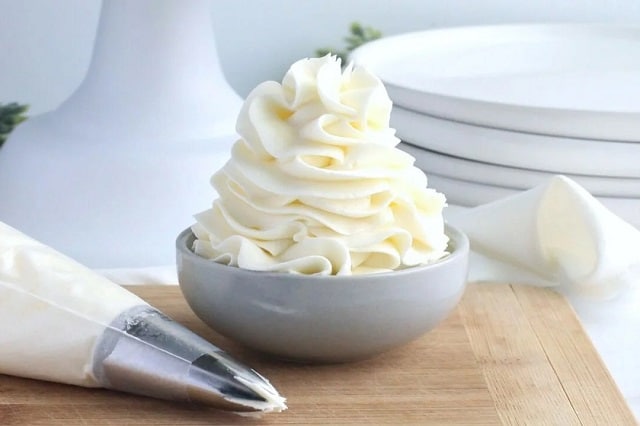 کرم دوبل (Double Cream)؛ ویژگی‌ها و کاربردها